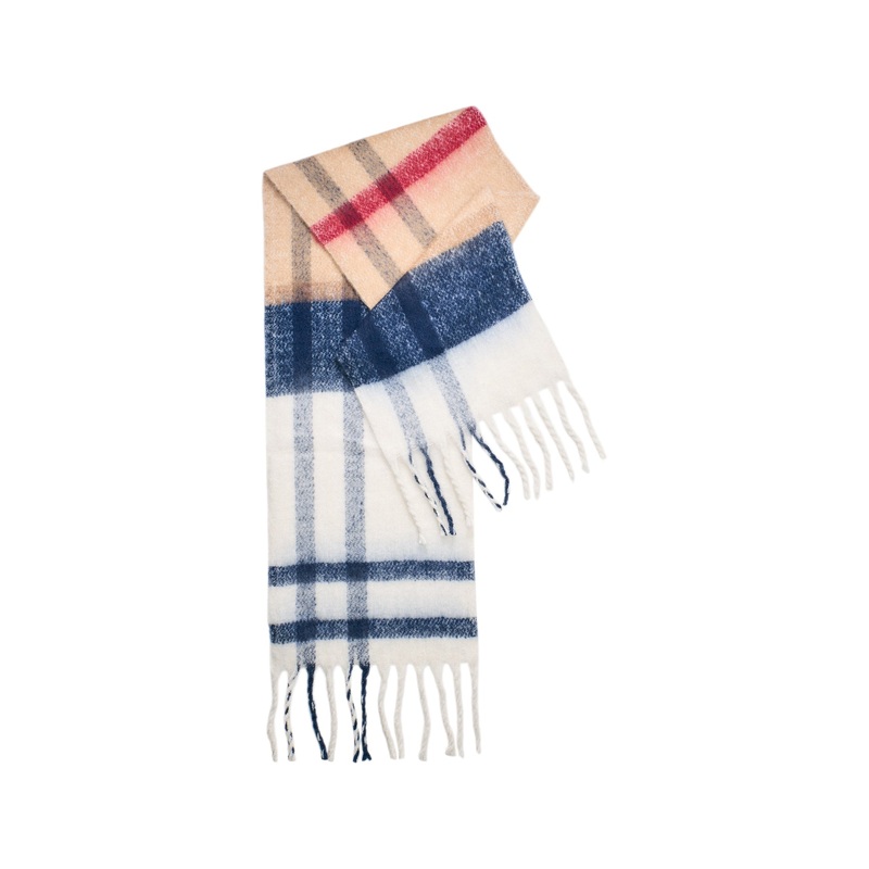 Isla Tartan Boucle Scarf