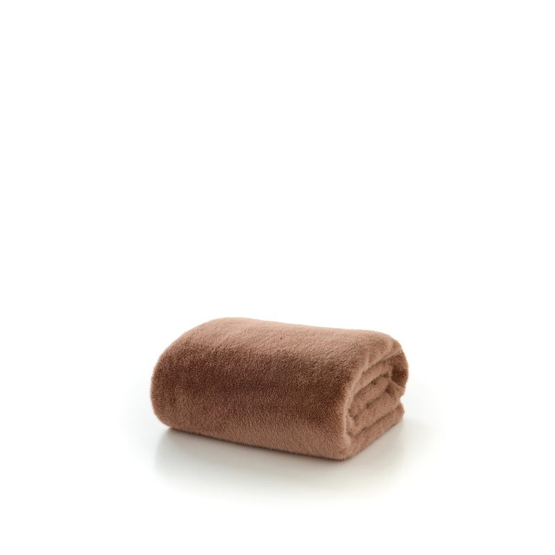 Deyongs TLC Ashford Throw Caramel