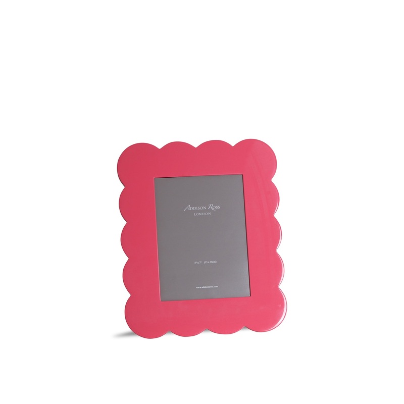 Scalloped 5x7 Photo Frame Pink