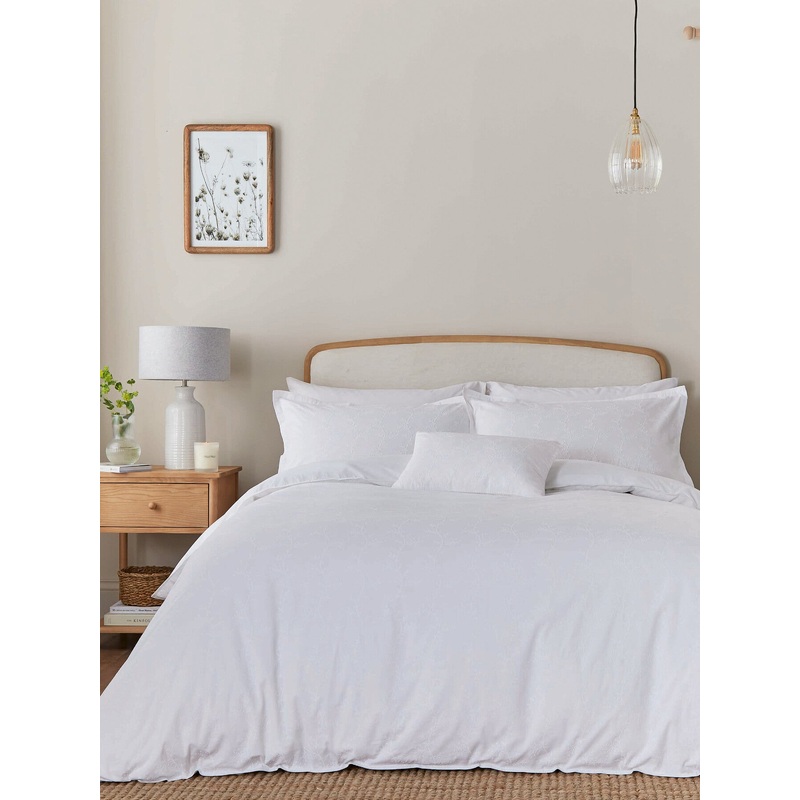 Bea White Duvet Cover Set