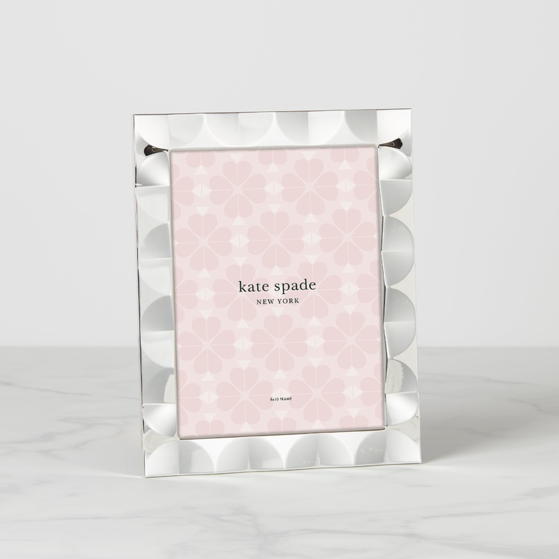 South Street 8"x 10" Silver Scallop Frame