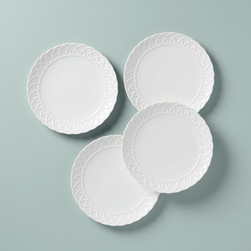 Wicker Creek Accent Plates - Set of 4