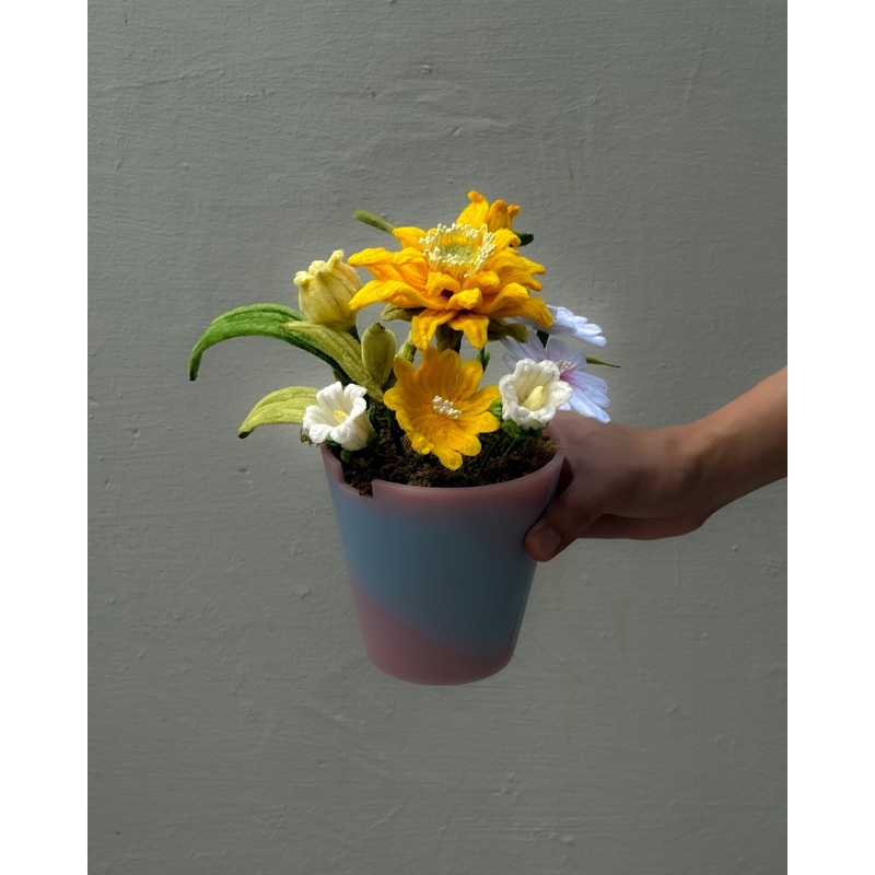 Ah!GUGU x Stacked Store Bloom in Golden Hour - Handcrafted Flowers