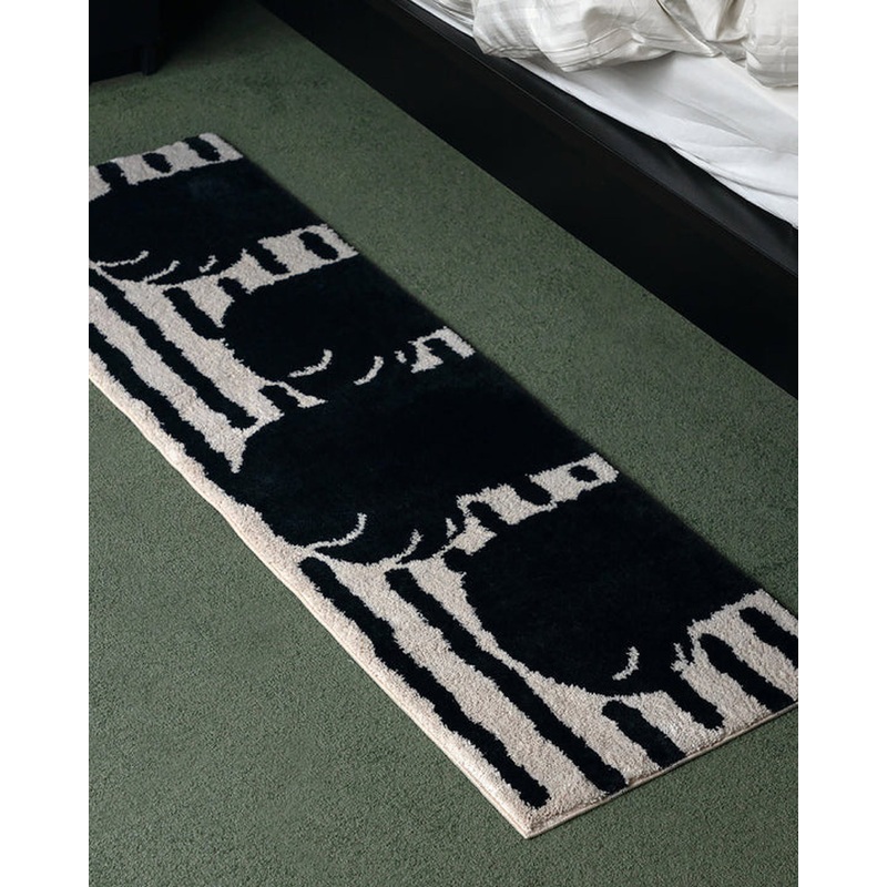 WARMGREY TAIL Paw Rug (140x45)