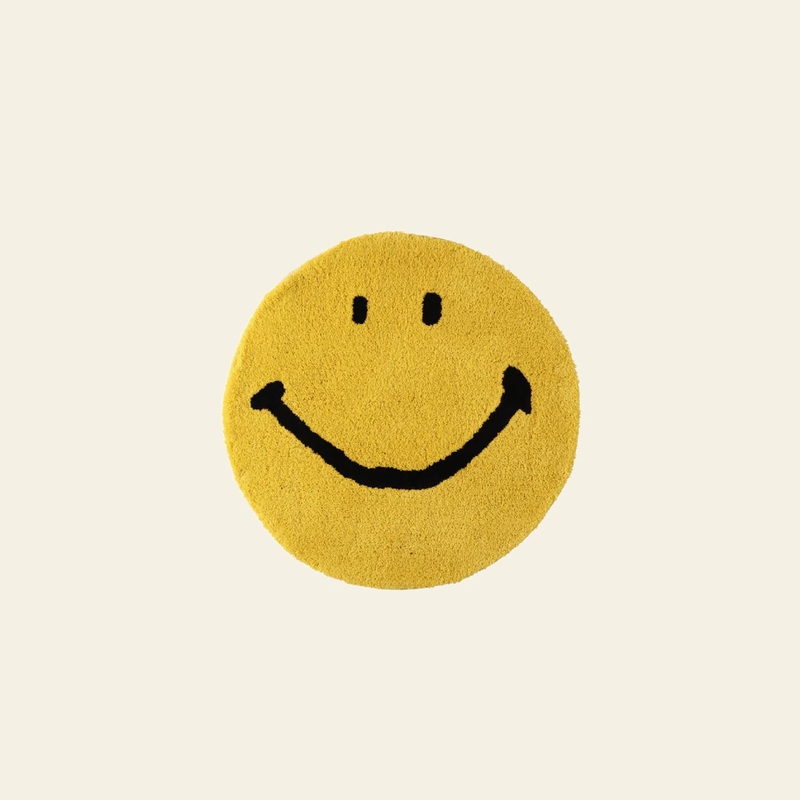 MIYOSHI RUG Harvey Ball x MIYOSHI RUG Original Smiley Face Chair Rug - Yellow