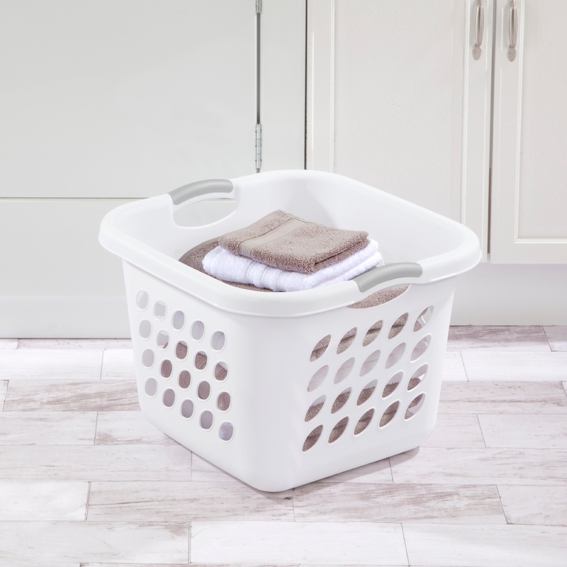 Sterilite 1.5 Bushel / 53 Liter Ultra Square Laundry Basket