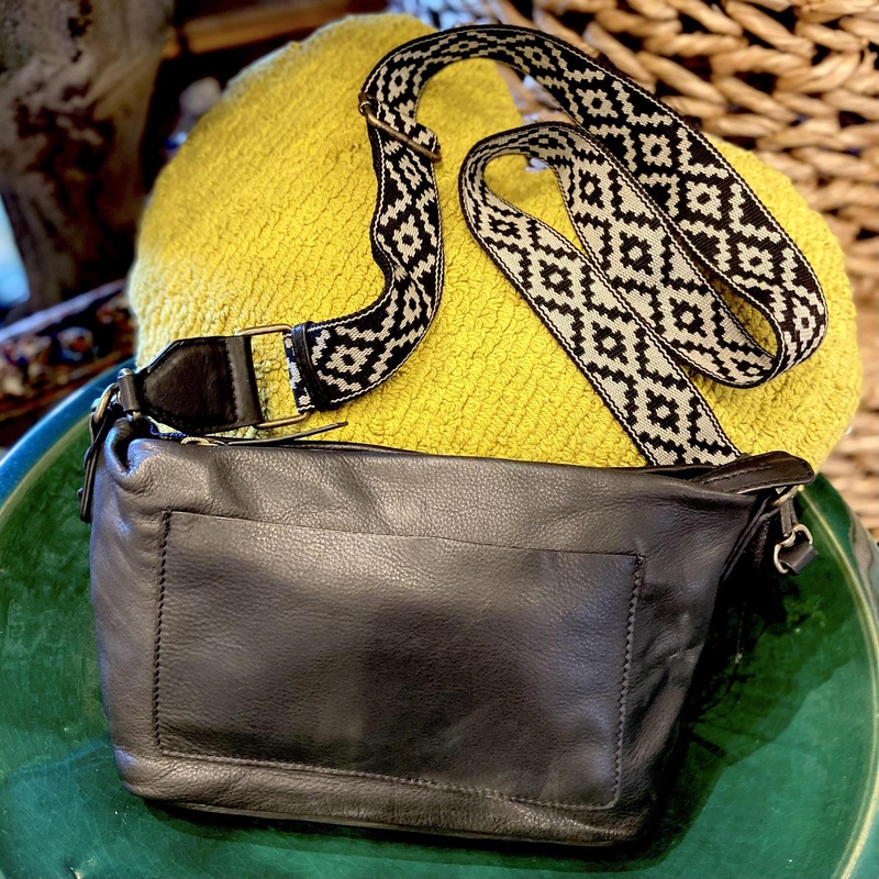 Bag - Guitar Strap Leather Crossbody - Black